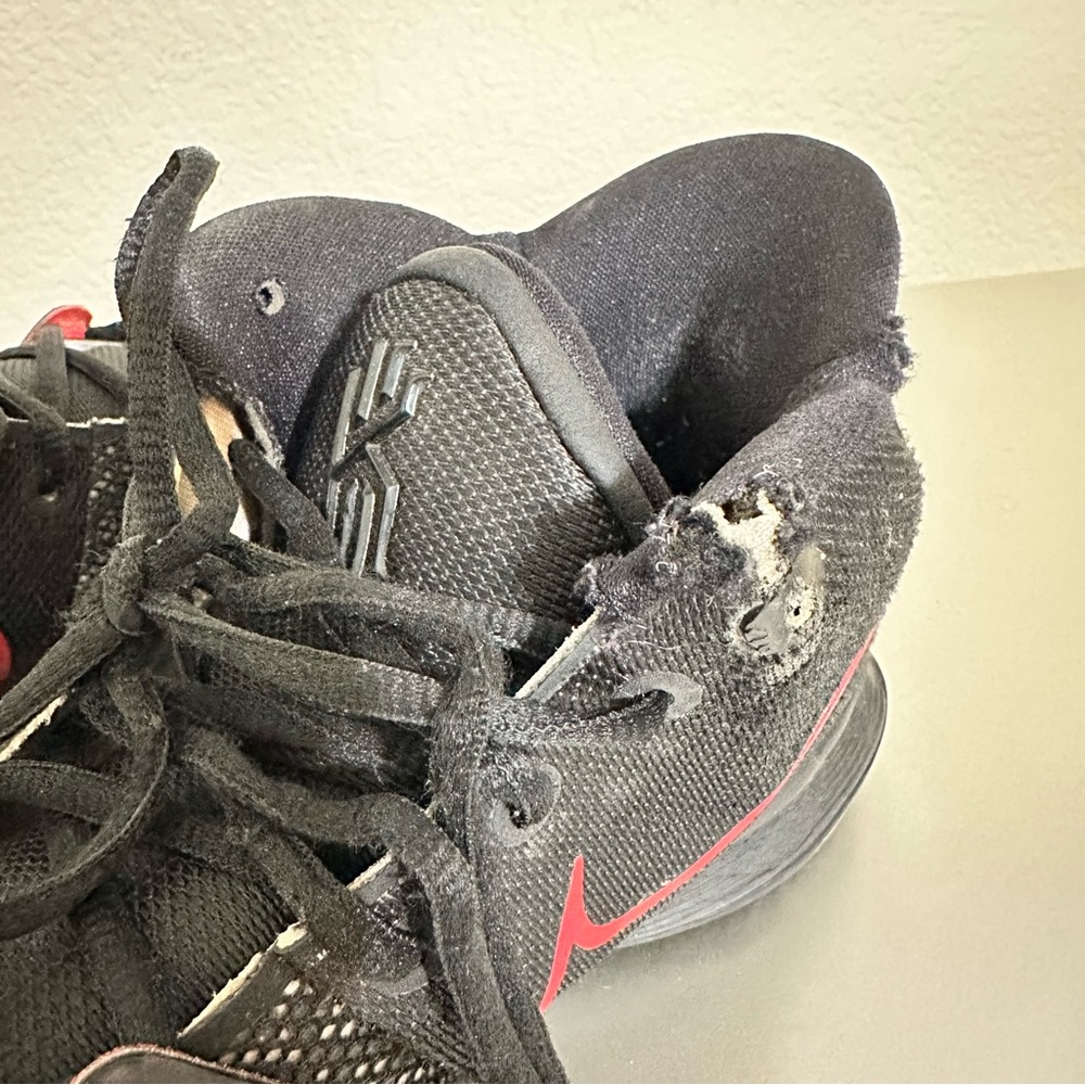 Nike Kyrie 7 Black Red Air Zoom Turbo Basketball Shoes Men’s Size 10 CQ9326-001 - Picture 11 of 11